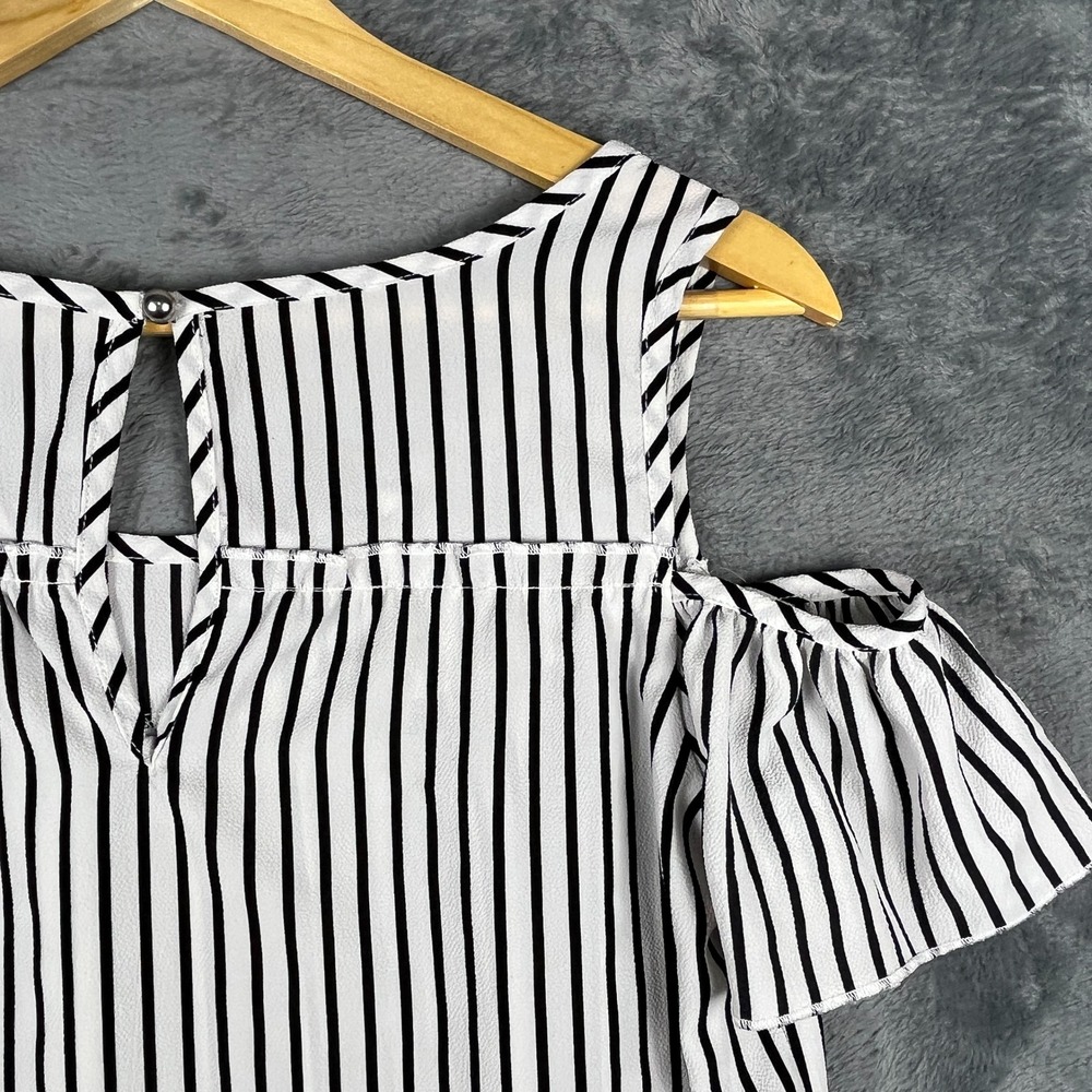 Soho Jeans Womens XS Black White Striped Cold Shoulder Blouse Summer Top - Picture 11 of 16
